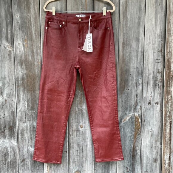 DAZE Daily Driver Coated Cropped Jeans in Wine Lips Womens 32 Burgundy Red NWT - Picture 16 of 16